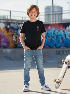 🆕Nike Black Tee with Small Purple and Red Graphic🆕